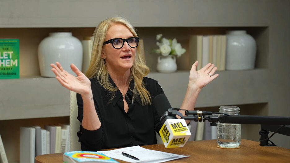 How to Become More Confident - Mel Robbins